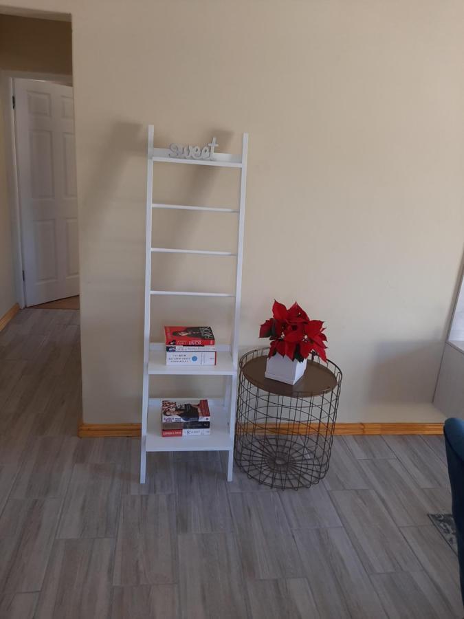 Shalom Self Catering Apartment เคปทาวน์ ภายนอก รูปภาพ