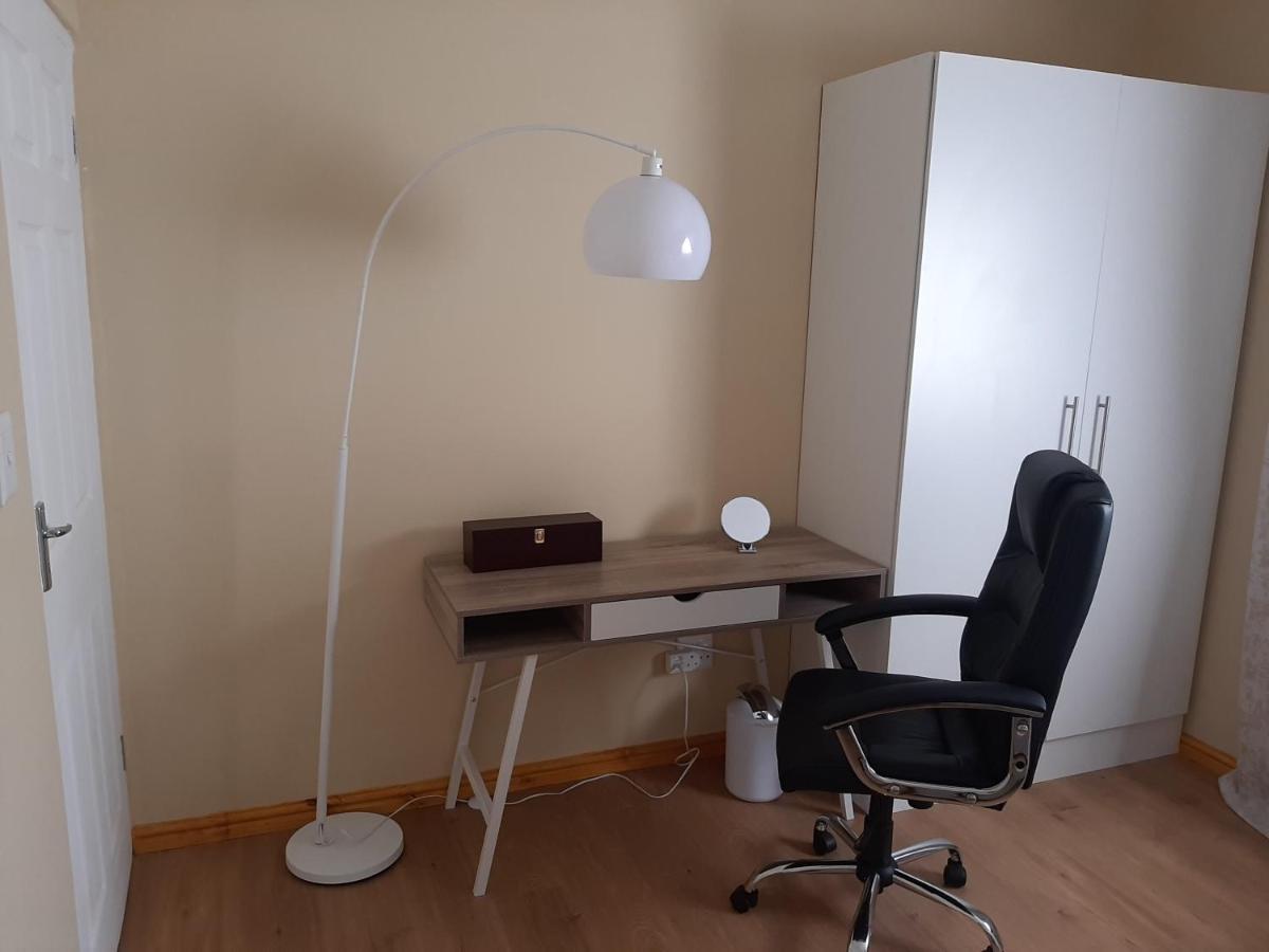 Shalom Self Catering Apartment เคปทาวน์ ภายนอก รูปภาพ